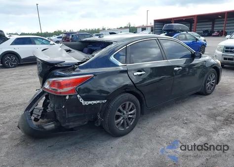 2015 Nissan Altima 2.5 S z USA, uszkodzony, nr VIN 1N4AL3AP1FC491720